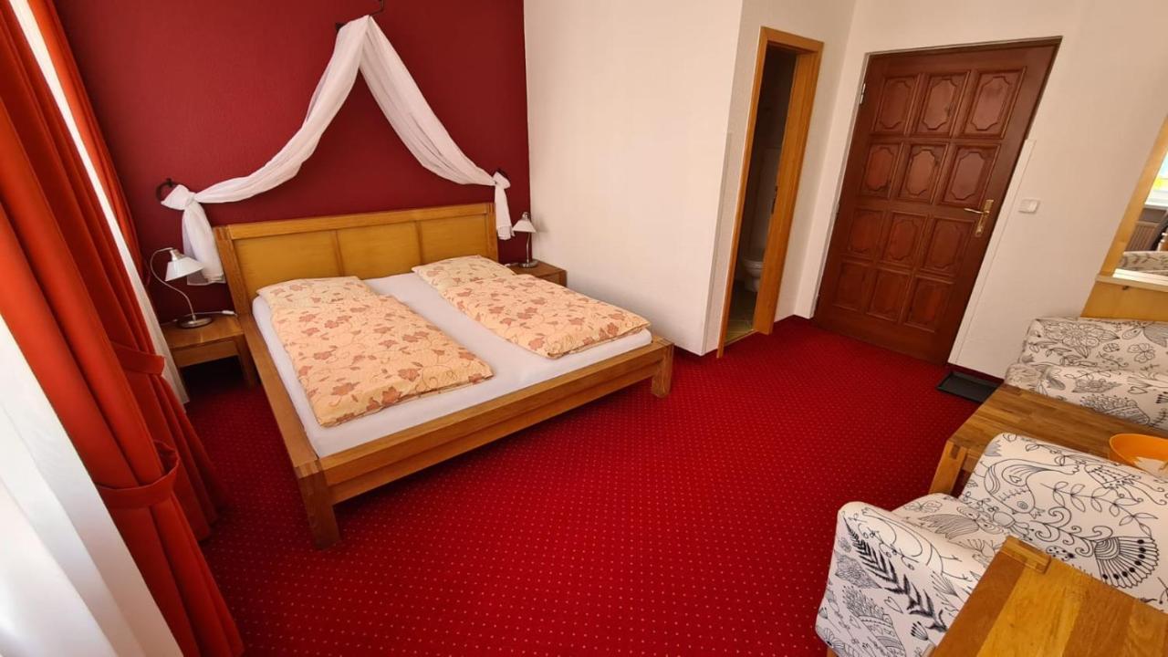 Penzion Valkoun-Lilienfeld Karlsbad Exteriör bild